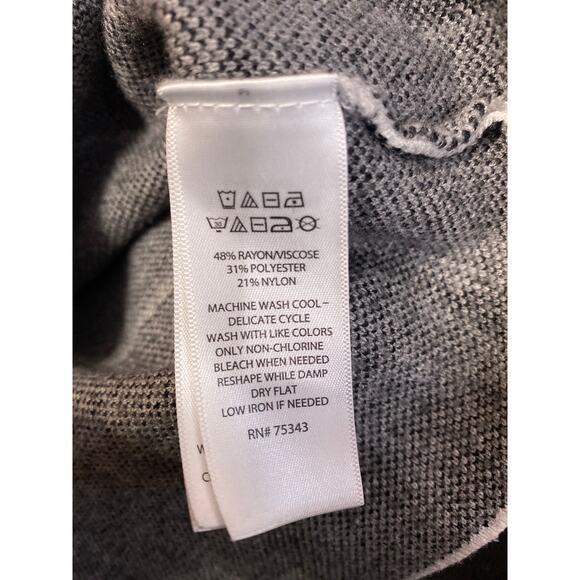 Tahari Women's White Windowpane Plaid Mock Neck Long Sleeve Sweater Top Size M - Picture 4 of 4